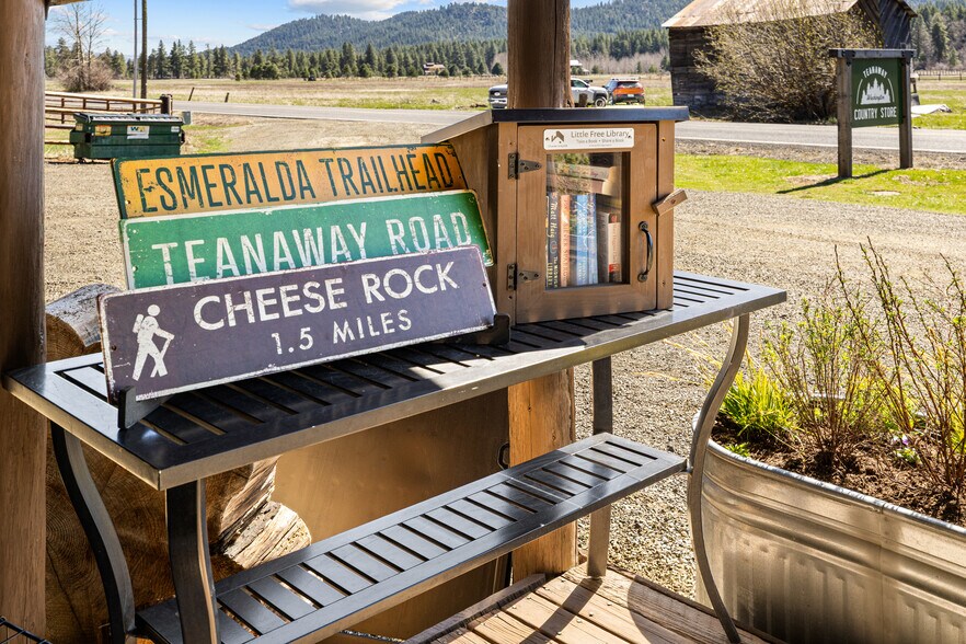 More Photos Of 10692 Teanaway Rd, Cle Elum Convenience Store For Sale