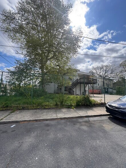 More Photos Of 238 N 53rd St, Philadelphia Funeral Home For Sale