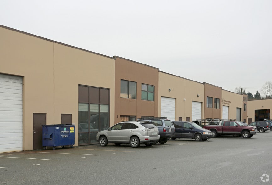 More Photos Of 13385 115 Ave, Surrey Light Manufacturing For Sale