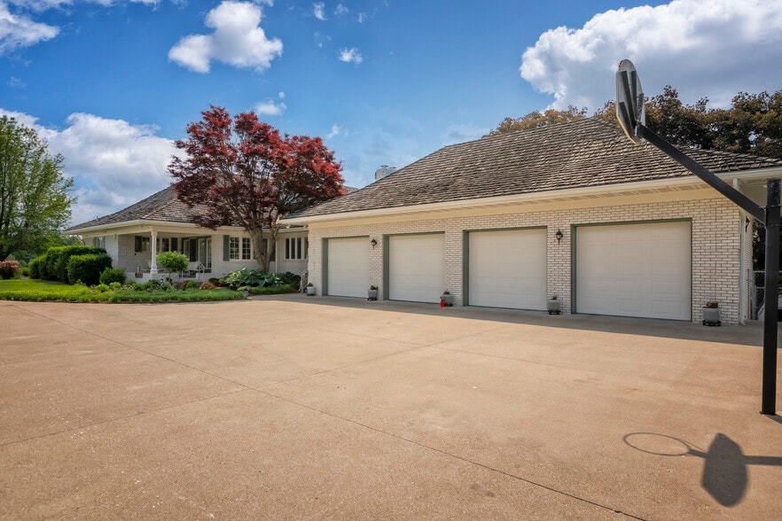 More Photos Of 15866 Moellers Rd, Marion Specialty For Sale