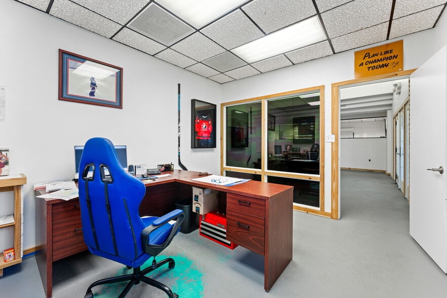 More Photos Of 340 King St, Cocoa Office For Sale