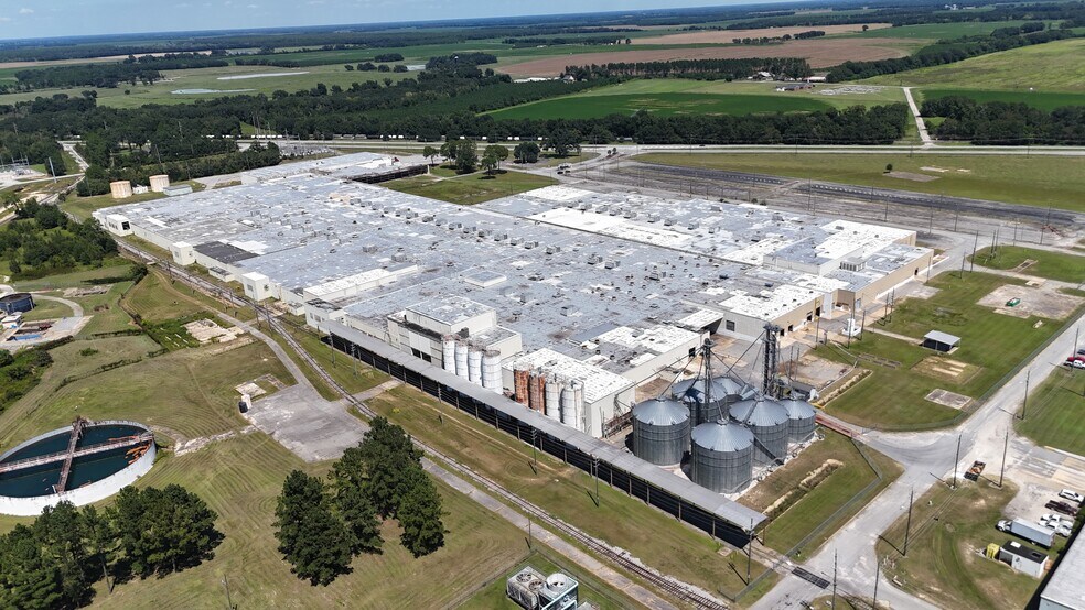 More Photos Of 1501 Colquitt Hwy, Bainbridge Manufacturing For Lease