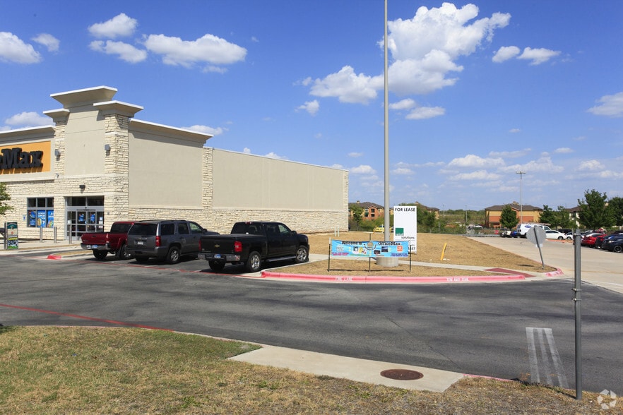 More Photos Of 12901 N I-35 Service Rd, Austin Unknown For Lease