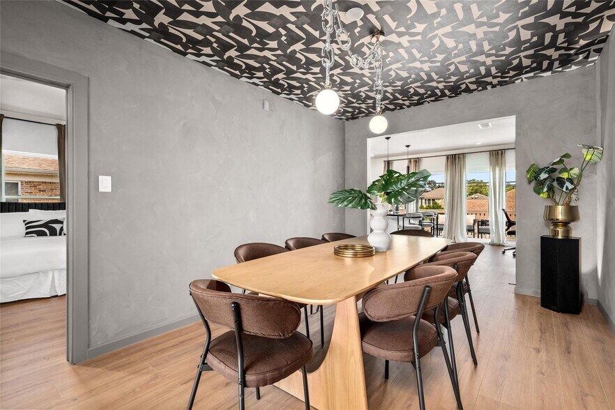 More Photos Of , Houston Multifamily For Sale