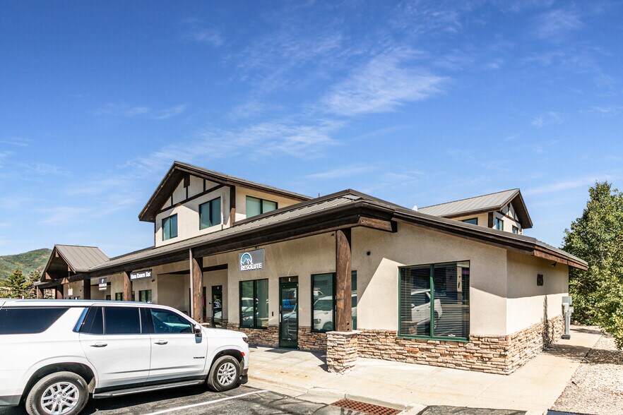 More Photos Of 6546 N Landmark Dr, Park City Office For Lease