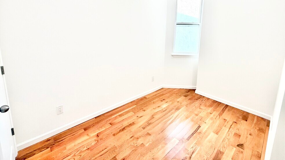 More Photos Of 5352 Cedar Ave, Philadelphia Apartments For Sale