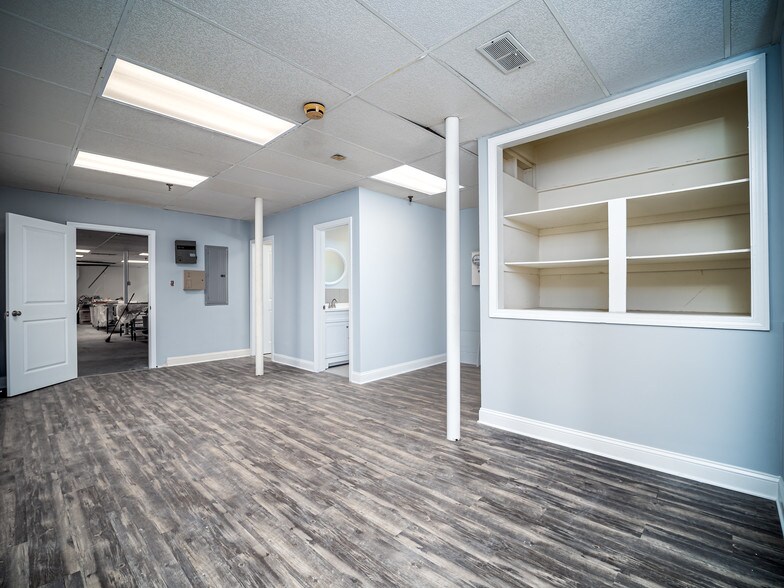 More Photos Of 100 Central St, Milford Warehouse For Lease