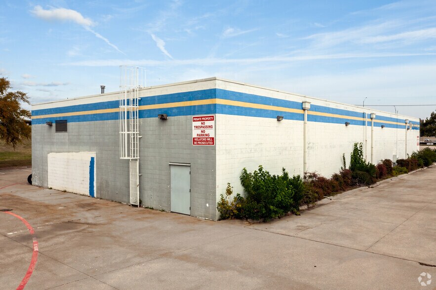 More Photos Of 1901 S Stemmons Fwy, Lewisville Auto Repair For Lease