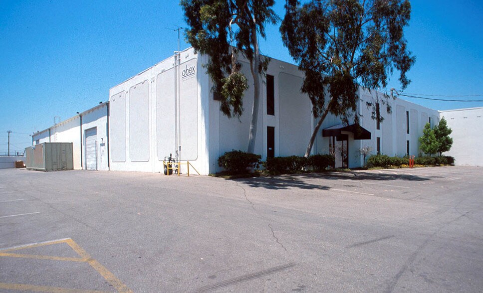 More Photos Of 7103 Fair Ave, North Hollywood Warehouse For Lease