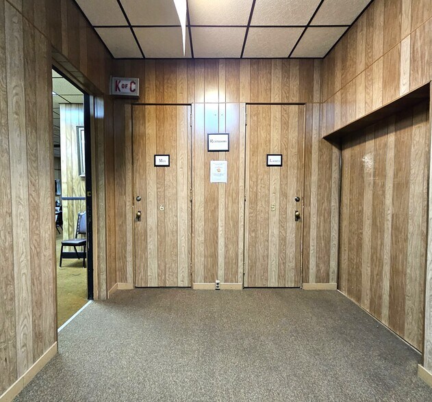 More Photos Of 331 Main St, Ridgway Office For Lease