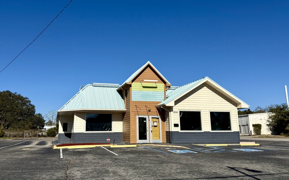 Primary Photo Of 1204 S Kings Hwy, Myrtle Beach Fast Food For Sale