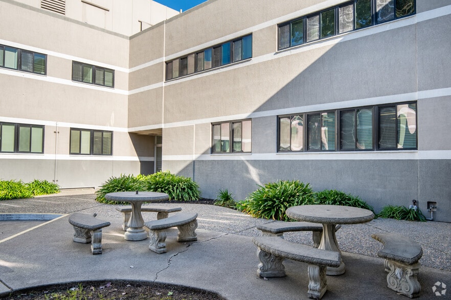 More Photos Of 13847 E 14th St, San Leandro Medical For Lease