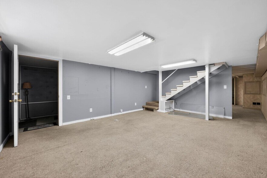 More Photos Of 7235-7241 Calumet Ave, Hammond Freestanding For Sale