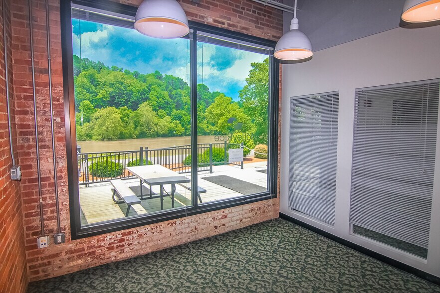 More Photos Of 50 Clay St, Morgantown Office Residential For Lease