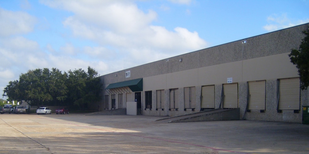 Primary Photo Of 6550 Long Point Rd, Houston Warehouse For Lease