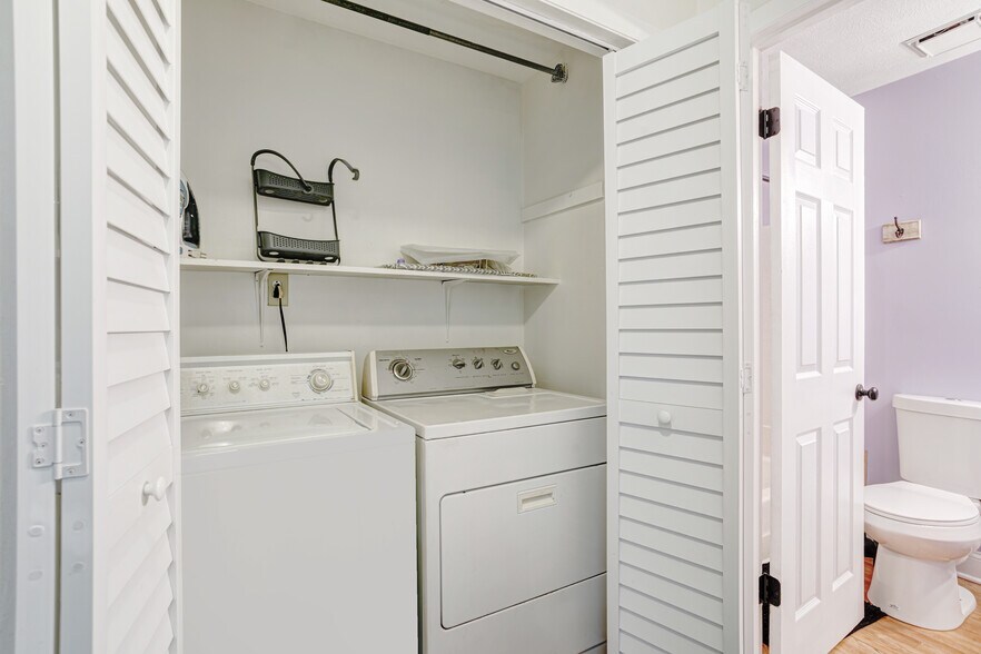 More Photos Of 200-208 E Palestine Ave, Madison Apartments For Sale