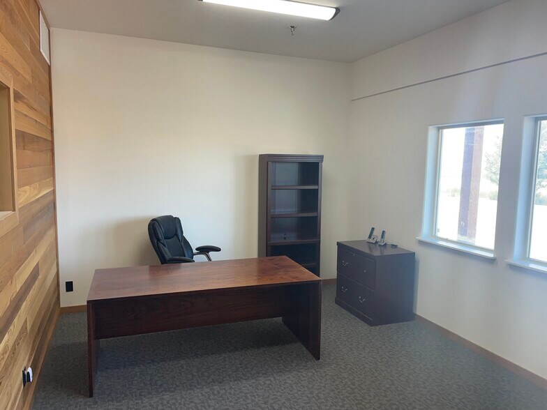 More Photos Of 410 N Id-75, Shoshone Unknown For Lease