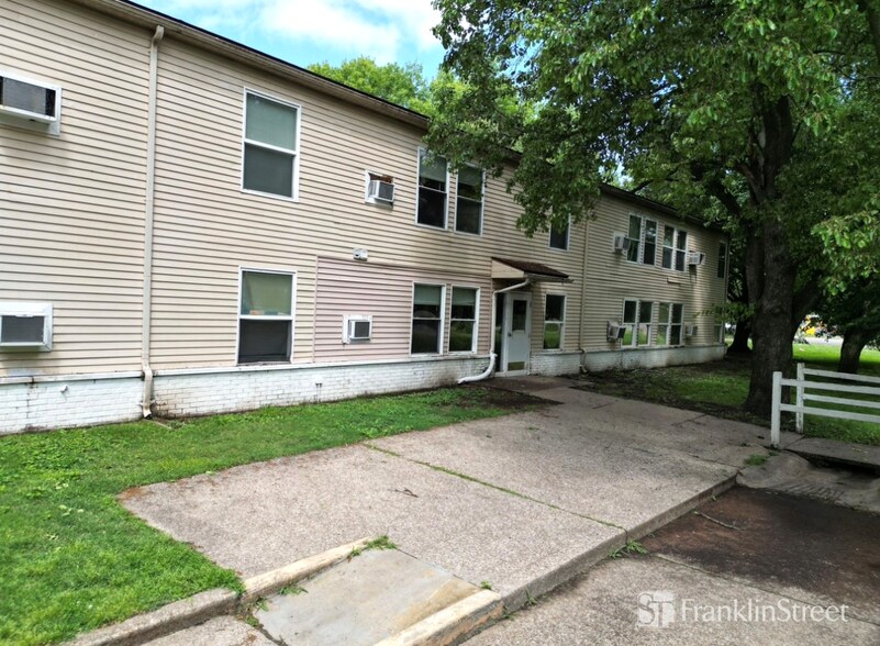 More Photos Of 2305 S Rotherwood Ave, Evansville Apartments For Sale