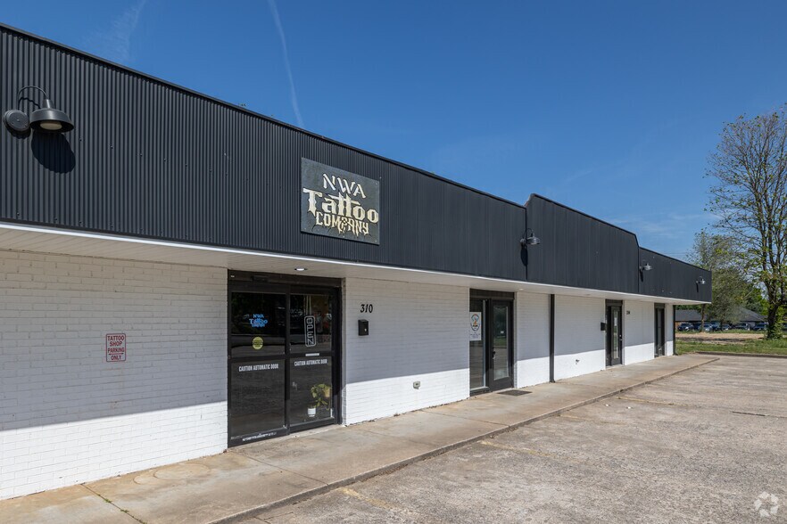 More Photos Of 310 N 13th St, Rogers Storefront Retail Office For Sale