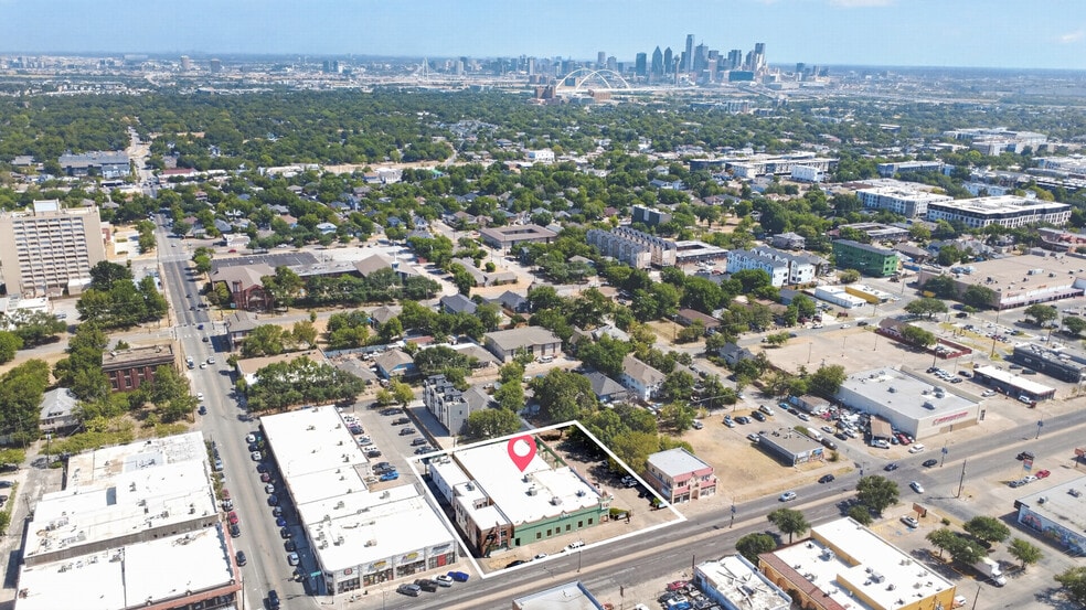 More Photos Of 817 W Jefferson Blvd, Dallas Flex For Sale