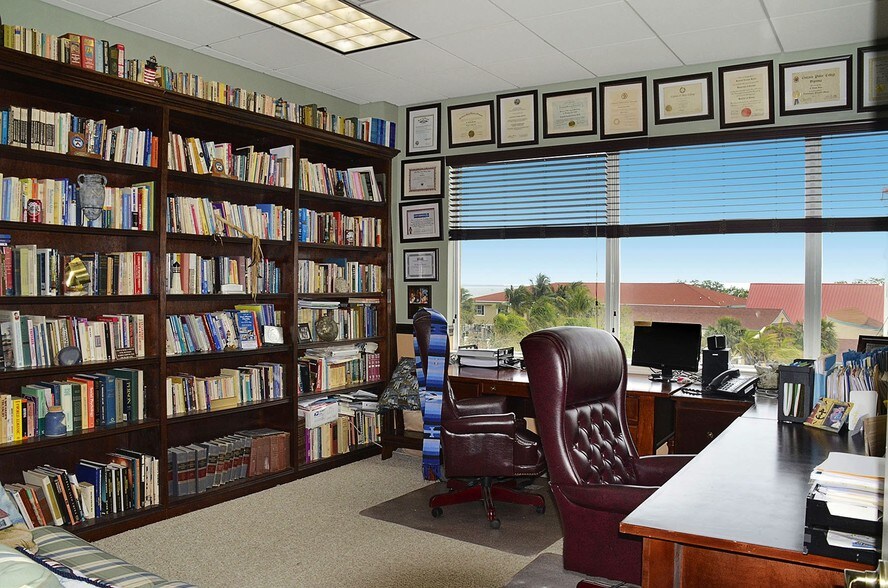 More Photos Of 120-140 S Indian River Dr, Fort Pierce Coworking Space
