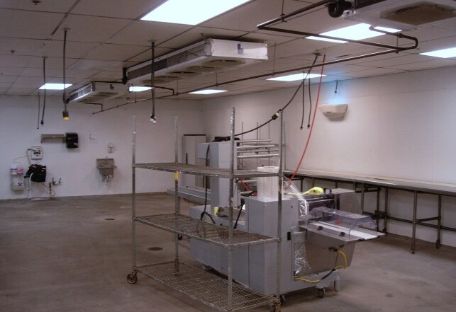 More Photos Of 740 Schneider Dr, South Elgin Manufacturing For Sale