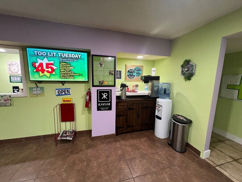 More Photos Of 3400 S Oneida Way, Denver Office Residential For Sale