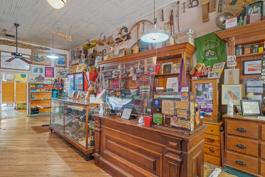 More Photos Of 10697 Highway 152, Hillsboro Storefront Retail Residential For Sale