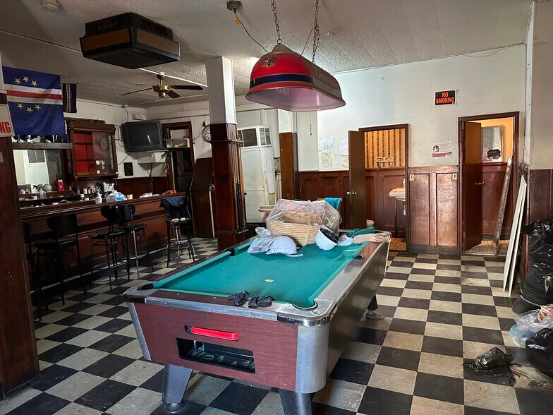 More Photos Of 530 West Side Ave, Jersey City Storefront Retail Residential For Lease