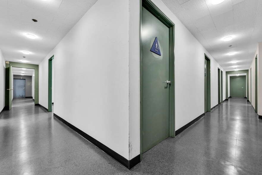 More Photos Of 18737 S Reyes Ave, East Rancho Dominguez Distribution For Sale