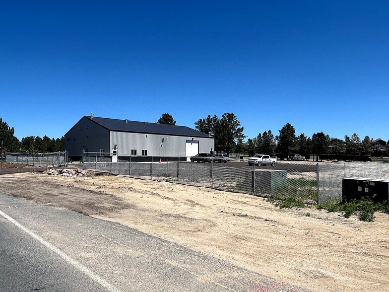 More Photos Of 836 Synthes Ave, Monument Warehouse For Sale