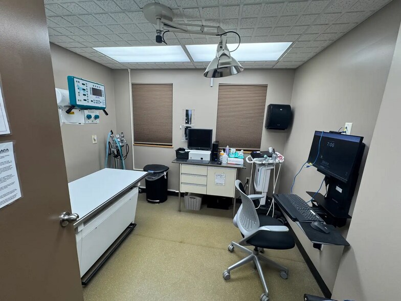 More Photos Of 6273 W River Rd NE, Belmont Veterinarian Kennel For Sale