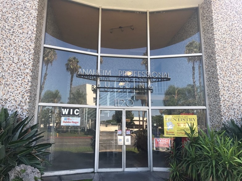More Photos Of 1120 W La Palma Ave, Anaheim Medical For Lease