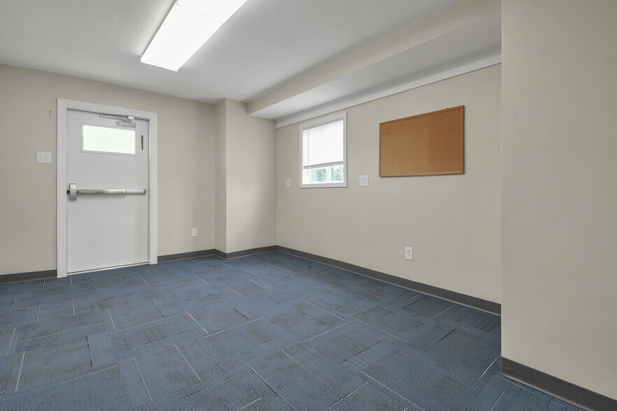 More Photos Of 2598 E Smiley Ave, Shelby Religious Facility For Sale