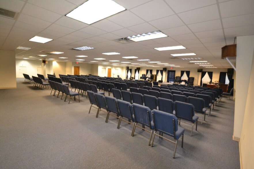 More Photos Of 3604 Macon Rd, Columbus Unknown For Lease