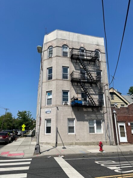 More Photos Of 300 Watchung Ave, Orange Apartments For Sale