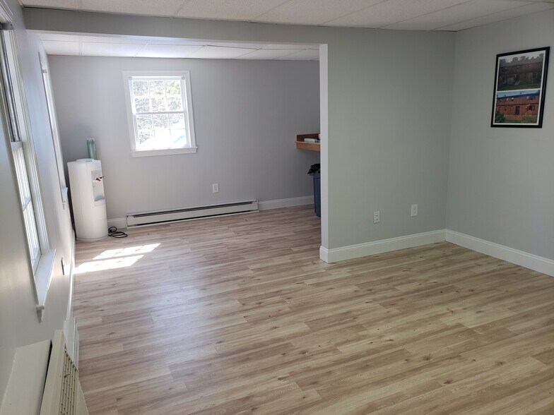 More Photos Of 420 Route 134, South Dennis Office For Sale