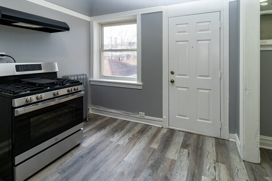 More Photos Of 7304 S Union Ave, Chicago Multifamily For Sale