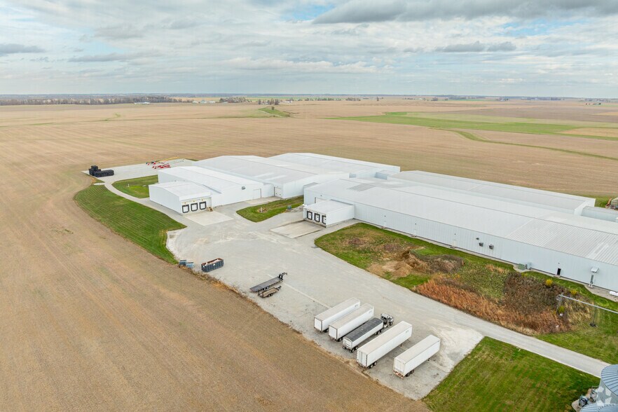 More Photos Of 2230 E Co Rd 300 N, Greensburg Distribution For Lease