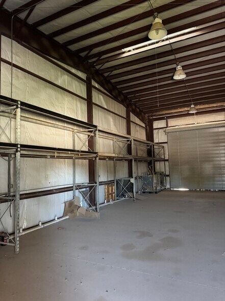 More Photos Of 200 O T Smith Rd, Tornillo Warehouse For Sale
