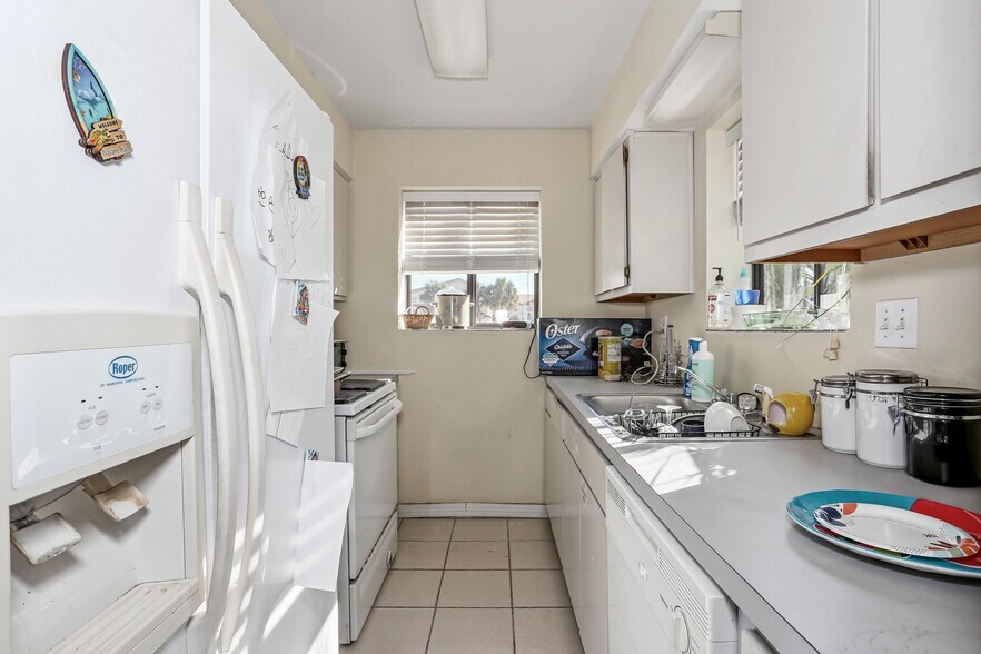 More Photos Of 8460 Gulf Blvd, Navarre Freestanding For Sale