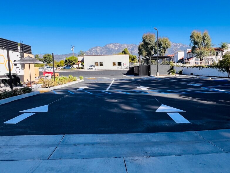 More Photos Of 1317 E Foothill Blvd, Upland Restaurant For Sale