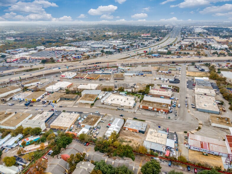 More Photos Of 5722-5724 Kenwick St, San Antonio Warehouse For Lease