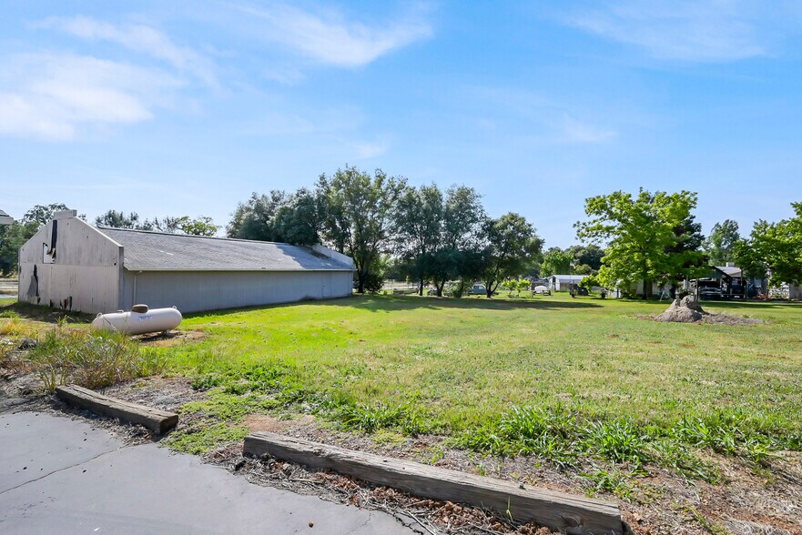 More Photos Of 11400 Loma Rica Rd, Marysville General Retail For Sale