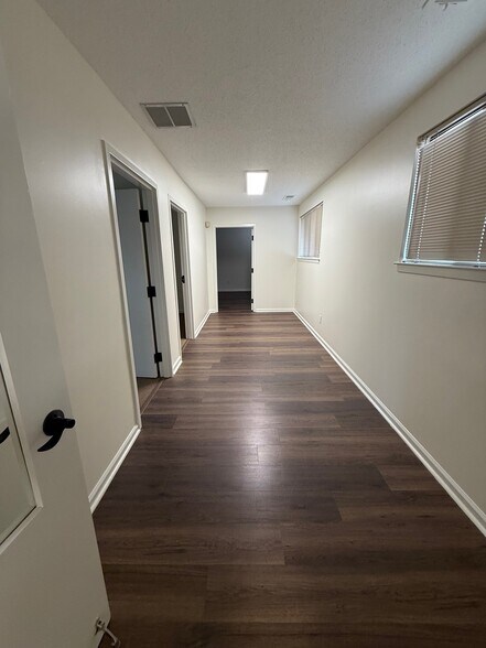 More Photos Of 5658 S Rex Rd, Memphis Office For Lease