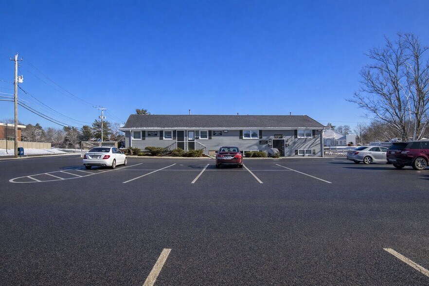 More Photos Of 478 Torrey St, Brockton Medical For Sale