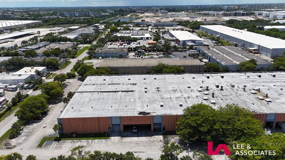 More Photos Of 1401 SW 8th St, Pompano Beach Warehouse For Lease