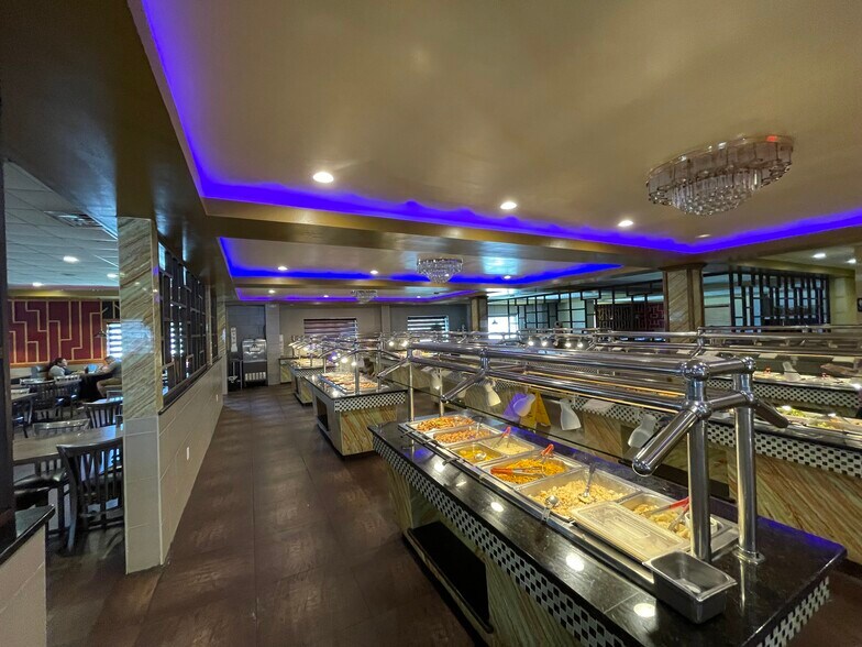 More Photos Of 730 W Spring Valley Rd, Richardson Restaurant For Sale