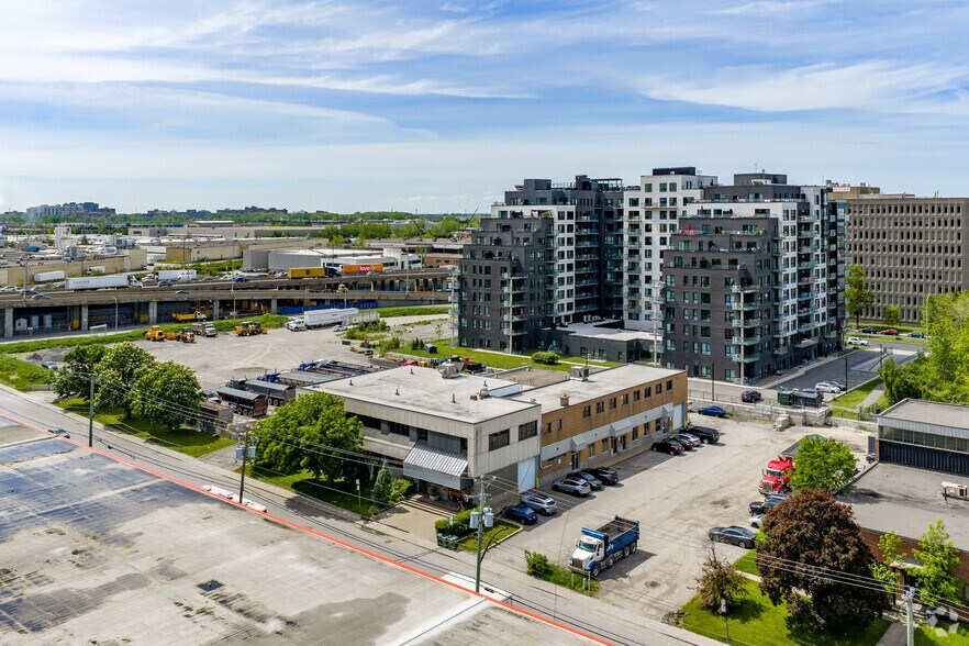 More Photos Of 150 Rue Authier, Montréal Warehouse For Lease