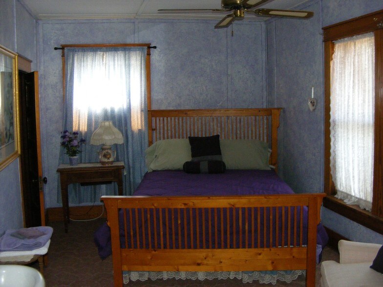 More Photos Of 306 W Aspen Ave, Crosbyton Hotel For Sale